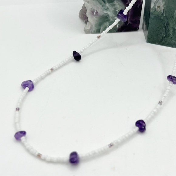 Amethyst Crystal Chip Purple & White Seed Bead Necklace - Picture 3 of 8